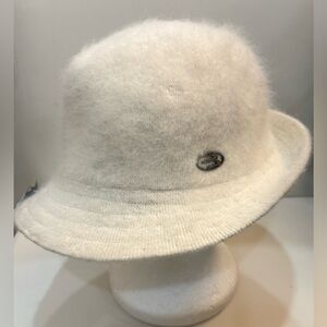 BIG IT UP Cream Fuzzy Bucket Hat